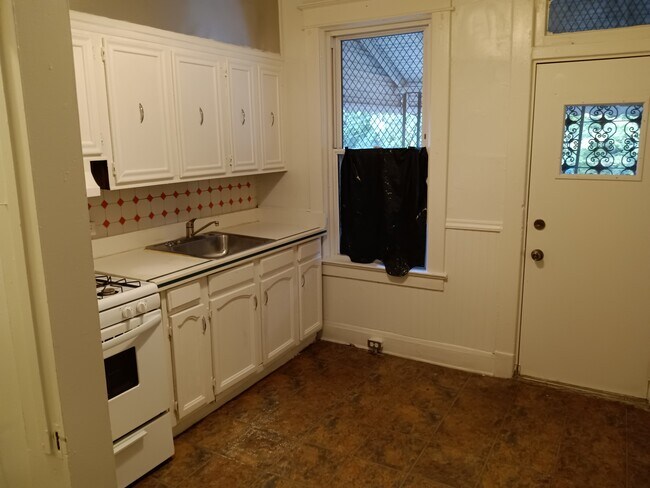 Foto del edificio - 2315 N Rosedale St