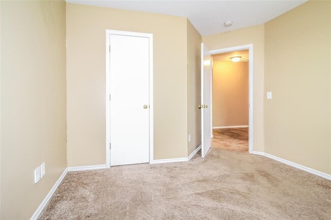 Building Photo - 2916 SE 97th St