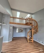 Building Photo - 452 Tournament Dr