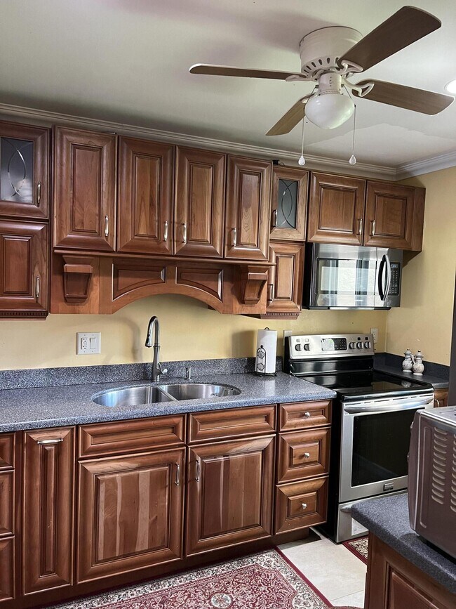 Foto del edificio - 306  Lake Helen Drive 306 West Palm Beach ...