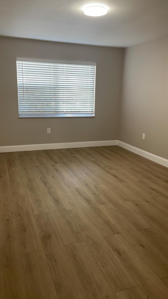 Foto del edificio - 4314 NW 9th Ave
