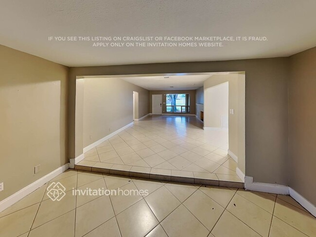 Foto del edificio - 3241 Pierce St