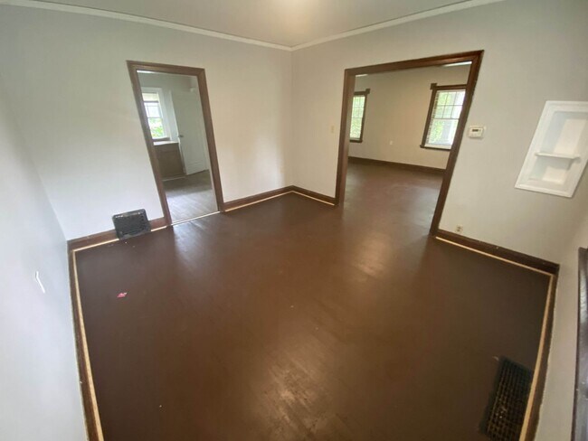 Foto del edificio - 500 W Parkwood-2125 Mayfair Rd