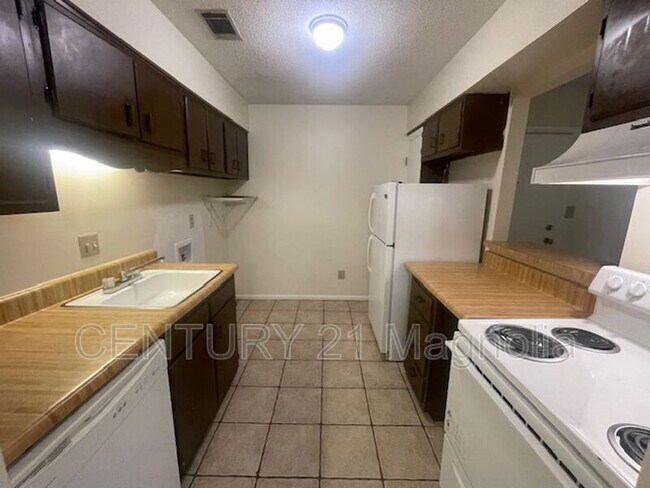 Foto del edificio - 1017 Stevens Creek Rd