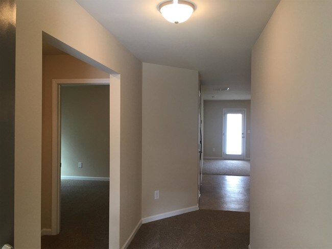 Building Photo - 11 Brookwood Pass N
