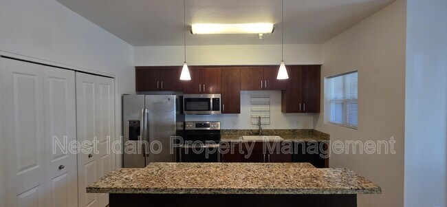 Foto del edificio - 501 S 14th St