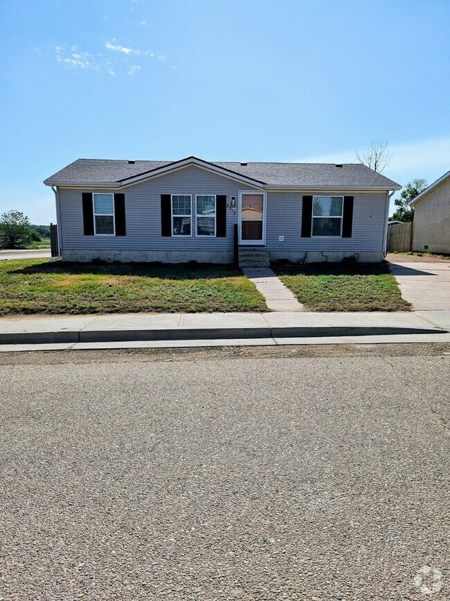 Building Photo - 2312 Newport Ave