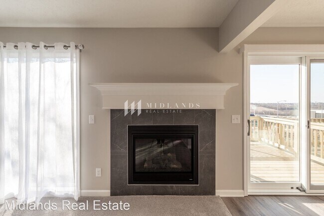 Building Photo - 2 br, 2.5 bath House - 14904 Normandy Blvd