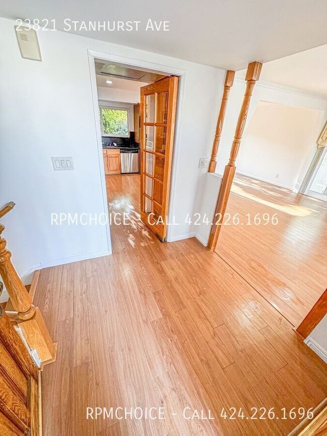Building Photo - 23821 Stanhurst Ave