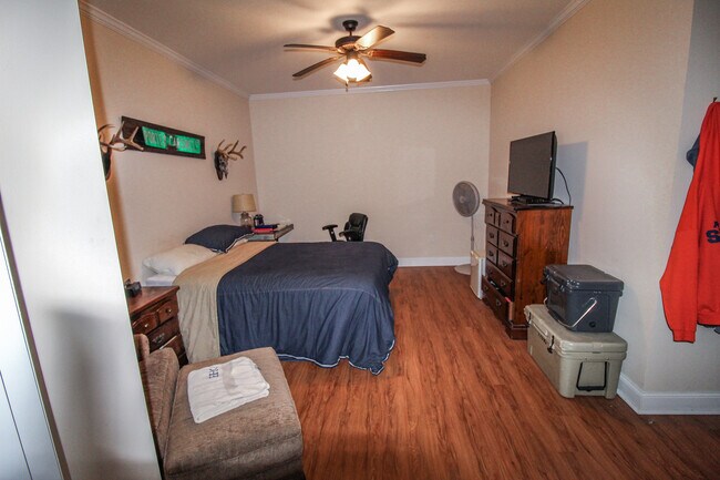 Foto del edificio - 203 Faculty Blvd