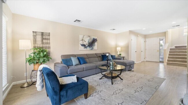 Building Photo - $3,290 – Charming & Updated Townhome in Pr...