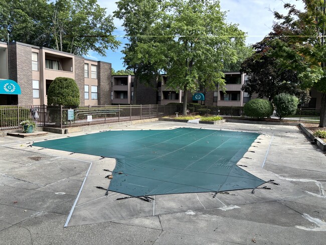 Building Photo - 58 Shrewsbury Green Dr