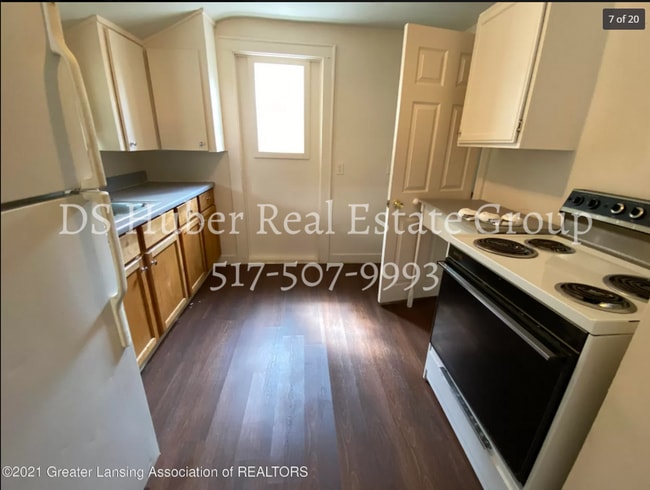 Photo - 1443.5 Roselawn Ave Apartment