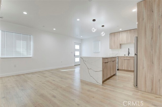 Foto del edificio - 5650 Cartwright Ave