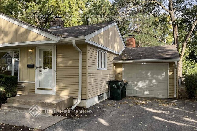 Building Photo - 407 N Derbyshire Ave