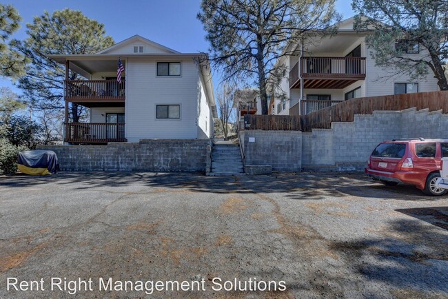 Building Photo - 707 S Montezuma St