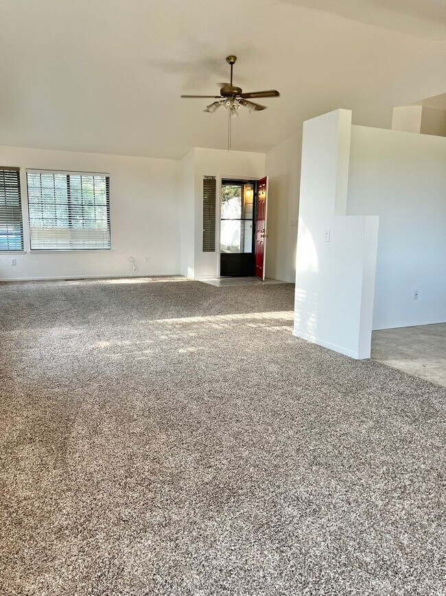 Building Photo - 3572 Sunnybrook Ct