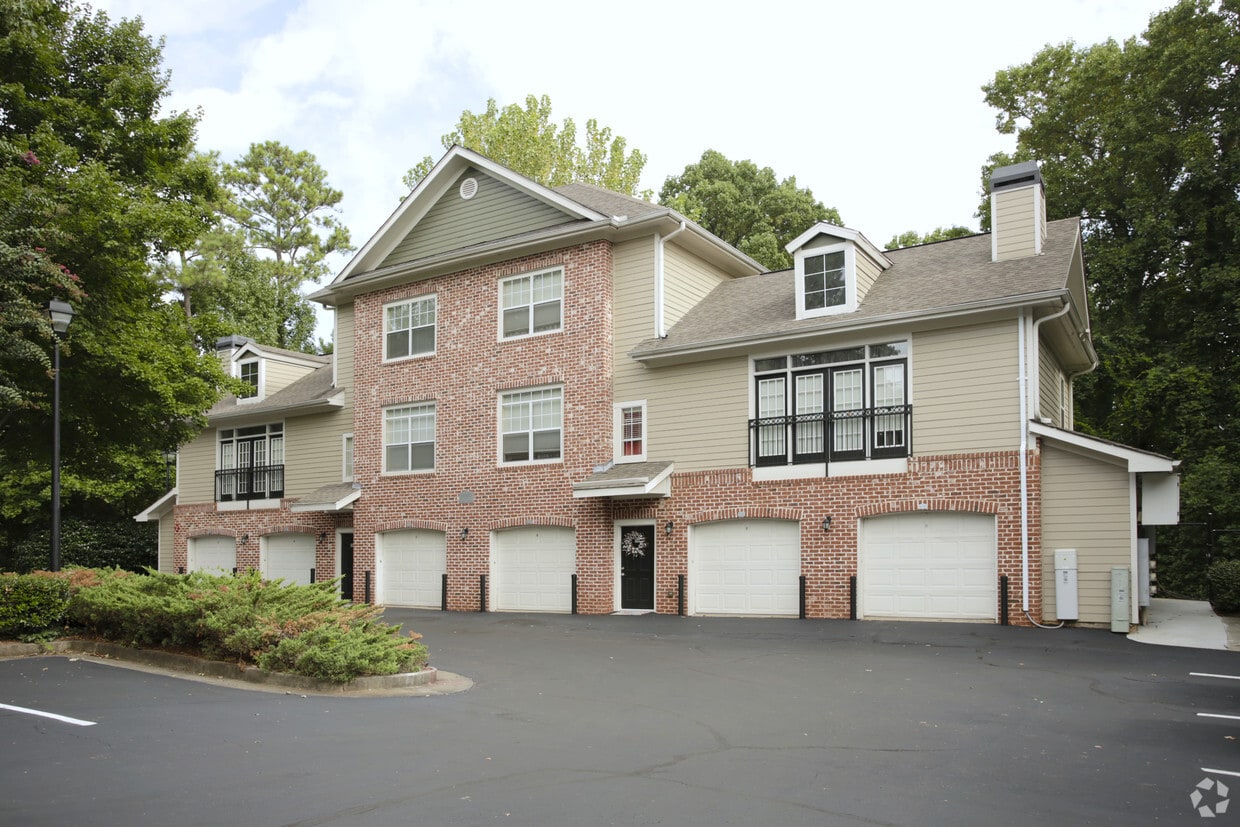 Decatur Crossing Apartments