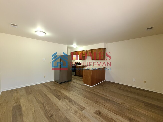 Building Photo - One Bedroom Apartment | Fort Branch