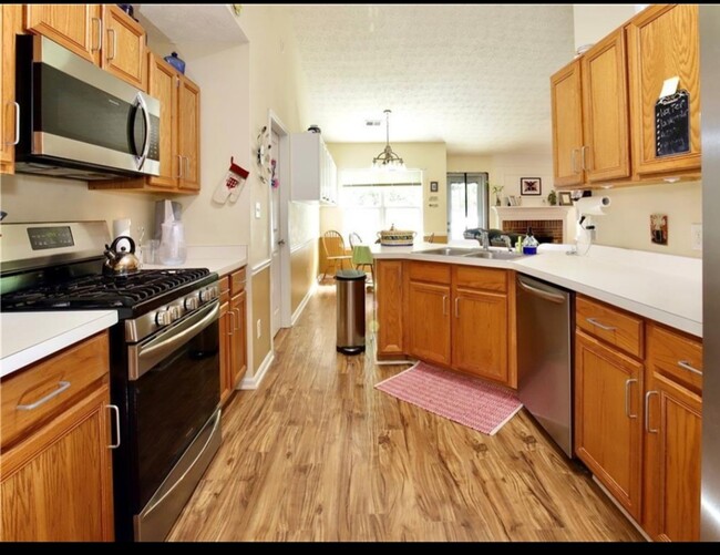 Building Photo - 4308 Sentinel Pl