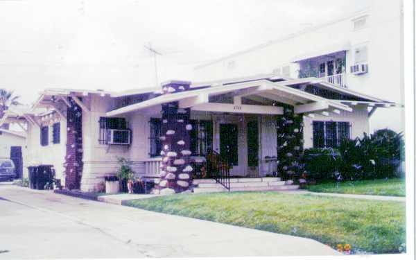 Building Photo - 4748 Elmwood Ave