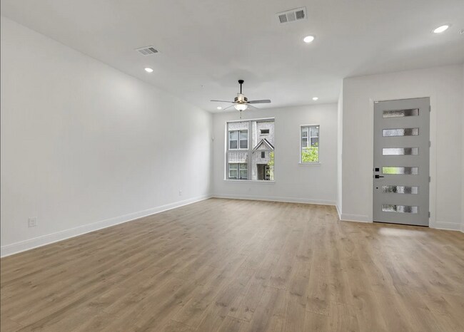 Foto del edificio - 4835 Fuller Ct
