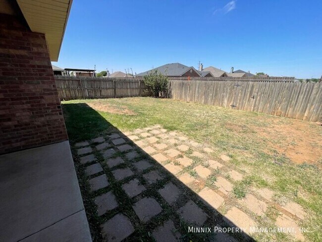 Foto del edificio - 5526 108th St