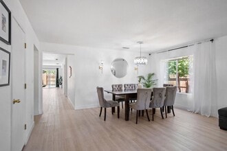 Building Photo - 2311 Portifino St