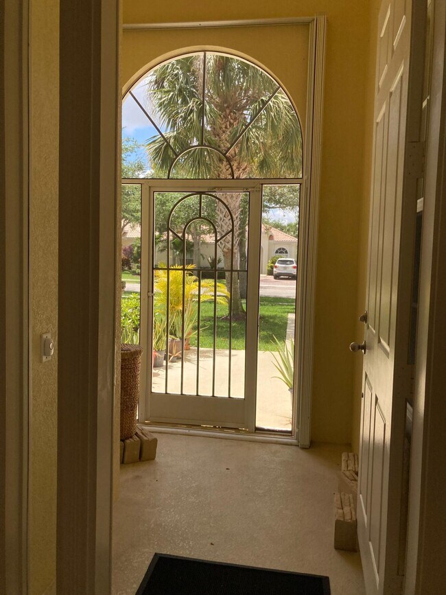 Foto del edificio - 8251 Tobago Ln
