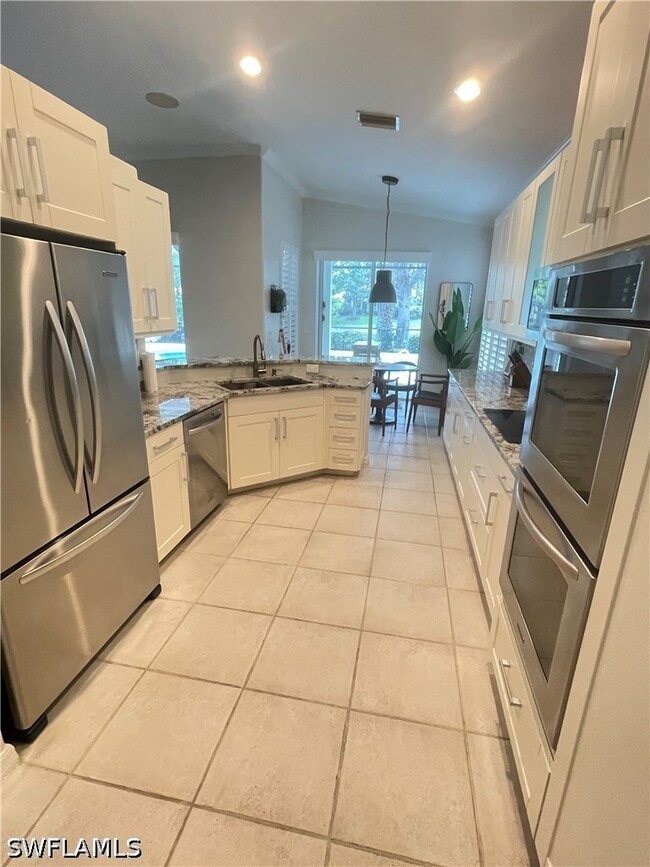 Building Photo - 12832 Brynwood Way