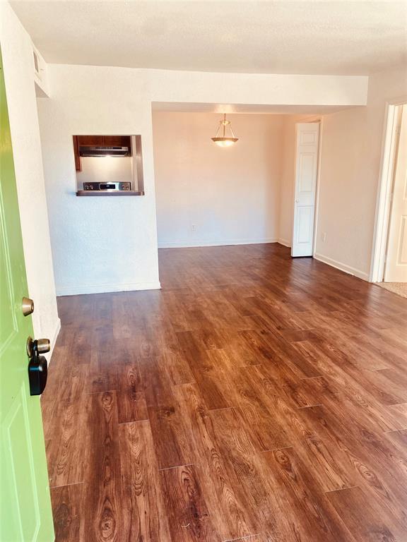Foto del edificio - 8100 Creekbend Dr