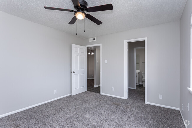 2HAB, 2BA - 982 ft² - Indiandale Apartments