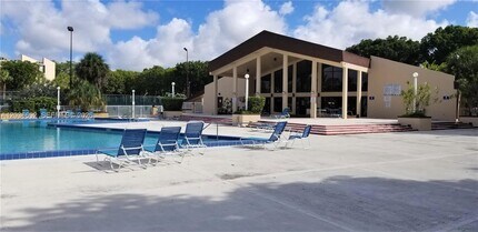 Building Photo - 14201 N Kendall Dr