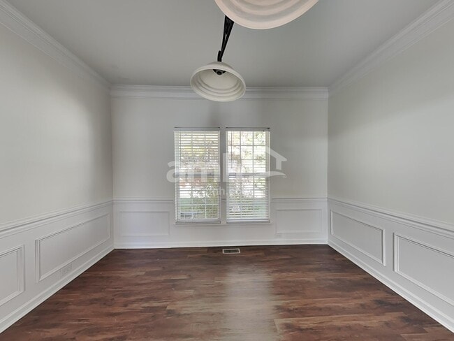 Foto del edificio - 3007 Linstead Dr