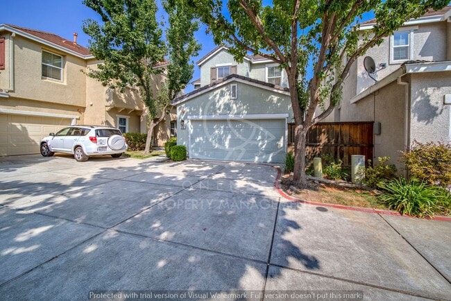 Foto del edificio - 316 Phoenix Cir