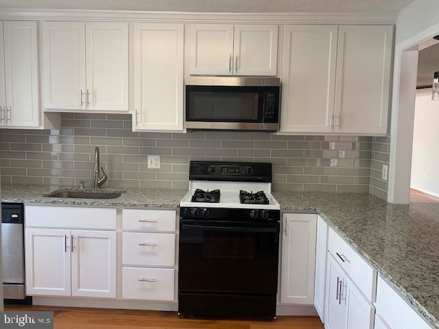Foto del edificio - 10076 Oakton Terrace Rd