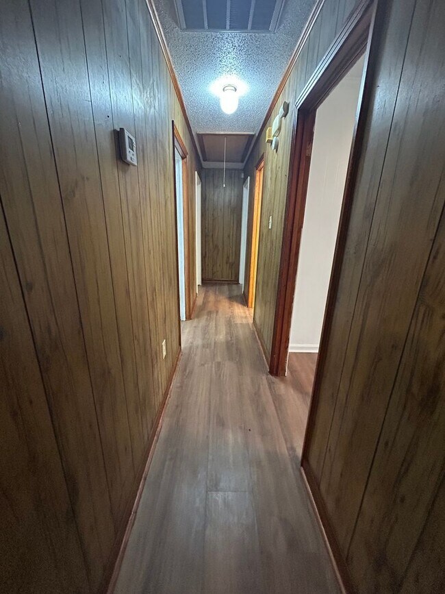 Foto del edificio - 307 Pinewood St