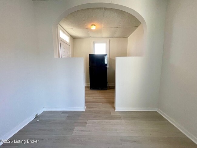 Foto del edificio - 4116 W Broadway