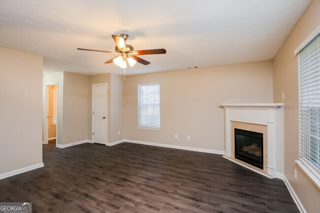 Building Photo - 444 Townsend Bend