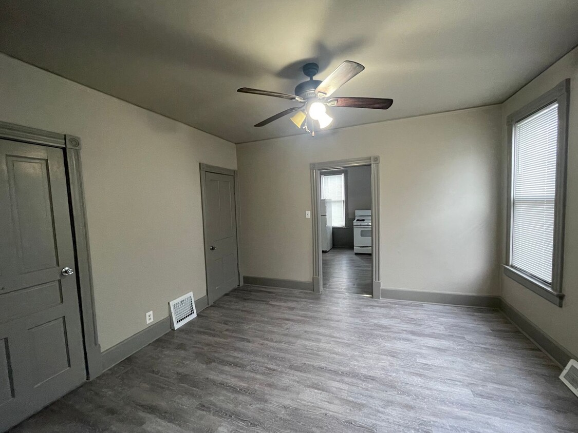Foto principal - 2512 W Orchard St