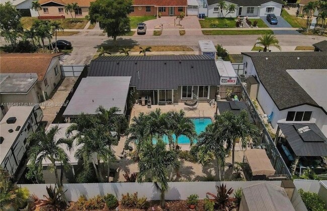 Building Photo - 5103 SW 128th Pl