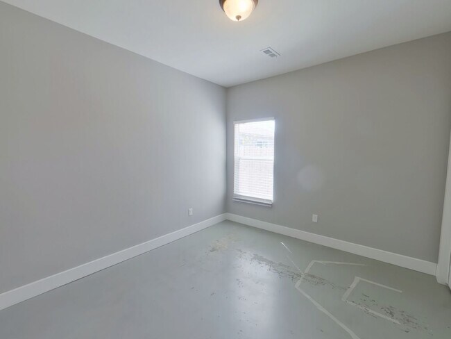 Foto del edificio - 1334 W Haskell St
