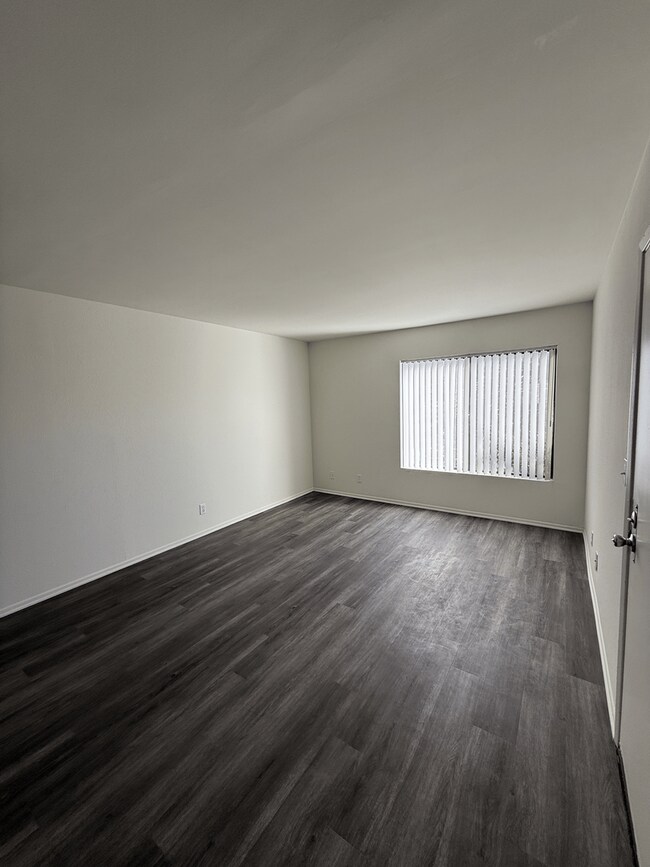 Interior Photo - Windward Isle