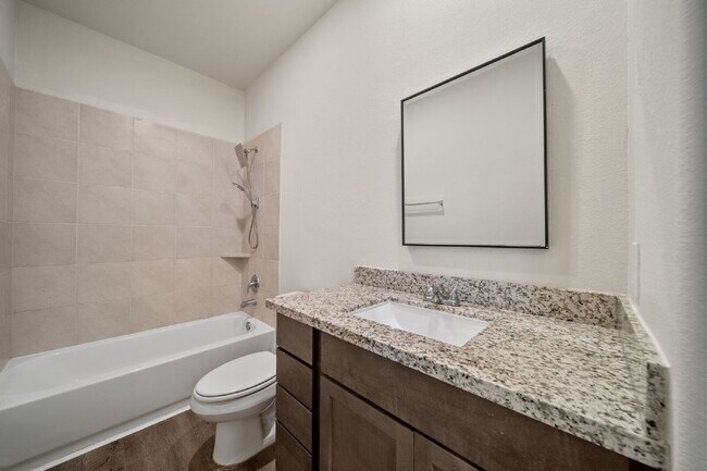 Foto del edificio - **MOVE-IN READY 3-BEDROOM HOME IN CONROE!**