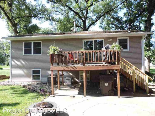 Foto del edificio - 4 br, 2 bath House - 1716 Rainbow Dr