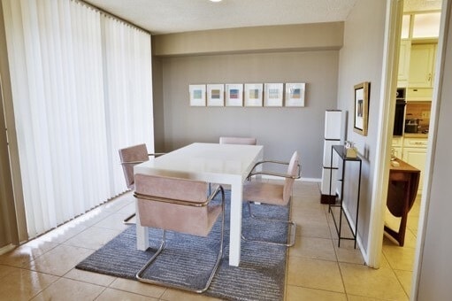 Building Photo - Park Tower Apartments