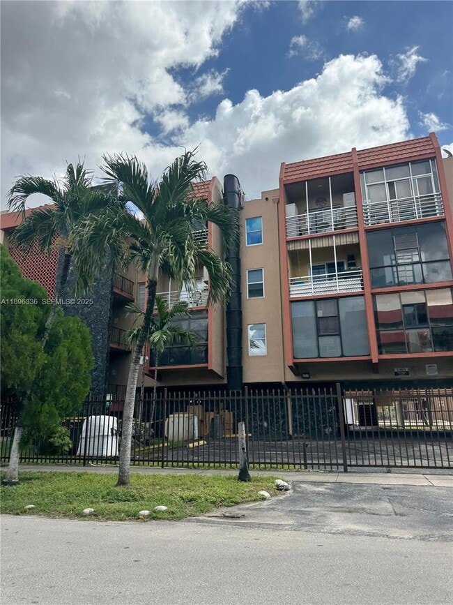 Foto del edificio - 6095 W 19th Ave