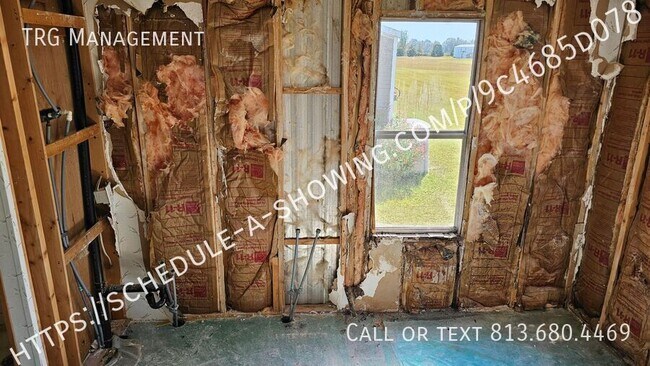 Building Photo - 128 Pompano Dr