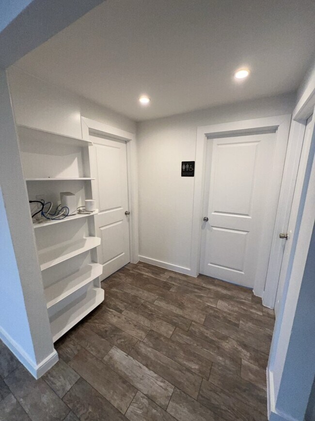 Foto del edificio - 1917 Thonig Rd