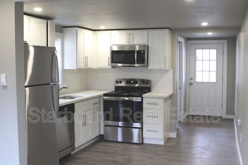 Primary Photo - 2033-2037 S 8th St